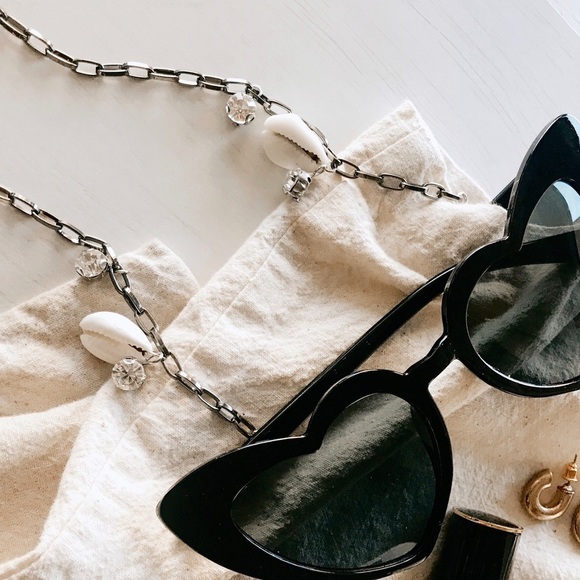 Sunglasses chains, sea shell Sunny cords, glasses silver chain, Y2K - Picture 3 of 3